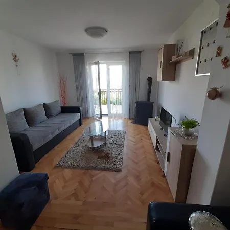 Apartament Viktor I Helena