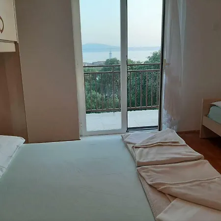 Apartament Viktor I Helena