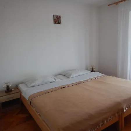 Apartament Viktor I Helena